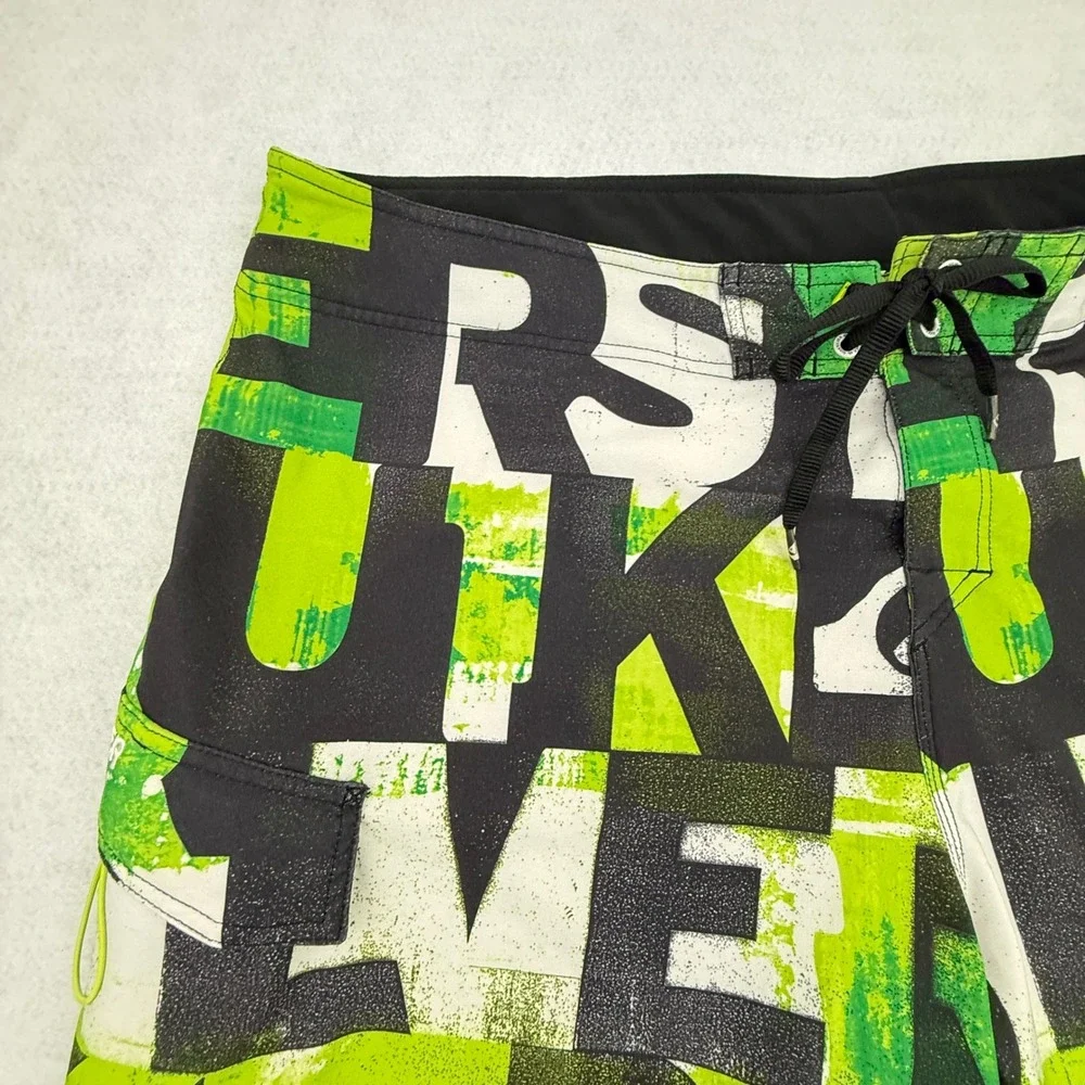 Quiksilver Board Shorts Mens 42 Green Graphic Print Logo Side Pocket Stretch‎